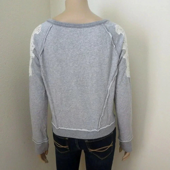 Free People Crochet Lace Shoulder Sweater Size XS - Picture 6 of 7